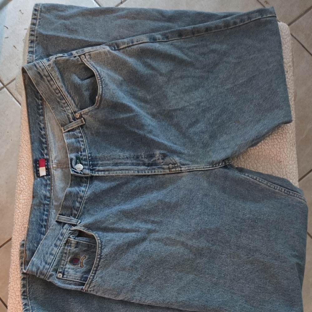 Tommy Hilfiger Men's Light Blue Relaxed Jeans